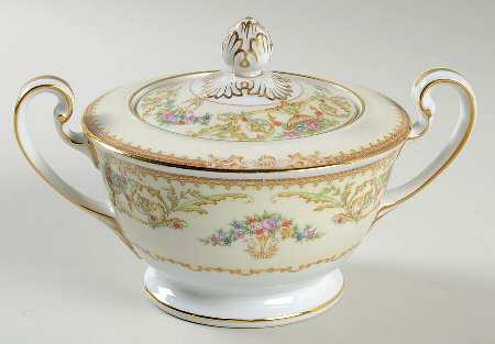 Nanette (4912) Sugar Bowl & Lid