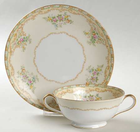 N1185 Footed Cream Soup Bowl & Saucer Set