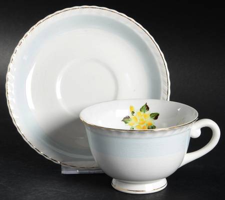 NIK54 Footed Cup & Saucer Set