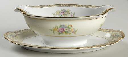 Carmela (4732) Gravy Boat with Attached Underplate