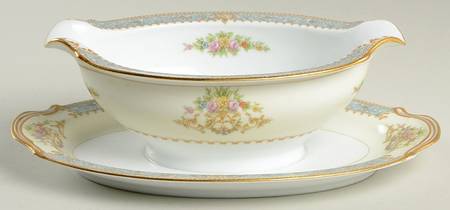 Clermont Gravy Boat with Attached Underplate