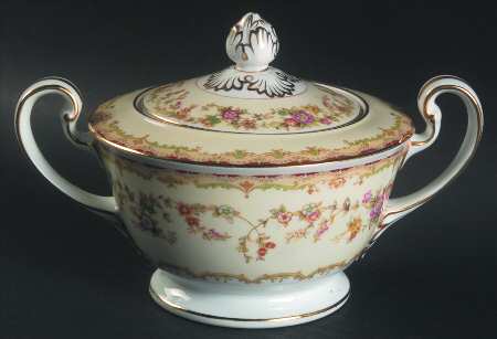 Columbine (4917) Sugar Bowl & Lid
