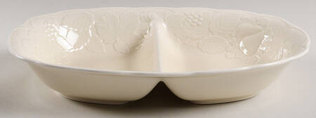 Woodbury Ivory 12" Oval Divided Vegetable Bowl