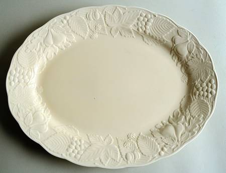 Woodbury Ivory 14" Oval Serving Platter