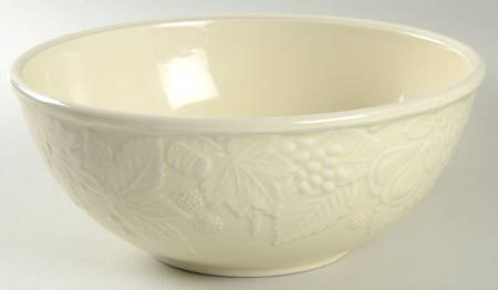 Woodbury Ivory 8" Mixing Bowl
