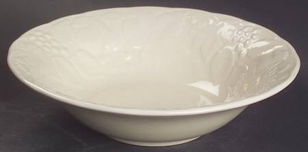 Woodbury Ivory Soup/Cereal Bowl