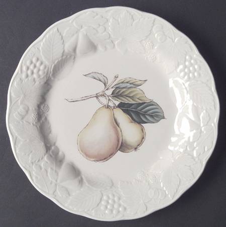 Woodbury Ivory Accent Luncheon Plate