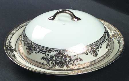 Fleurdor Pancake Dish & Lid
