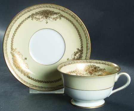 Cherita (4787) Footed Cup & Saucer Set