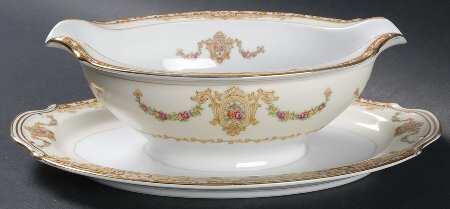 Camillia (4735) Gravy Boat with Attached Underplate