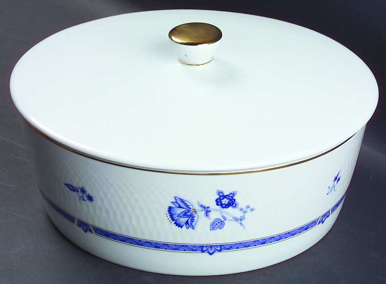 Victoria (Blue) 2.5 Qt Round Covered Casserole