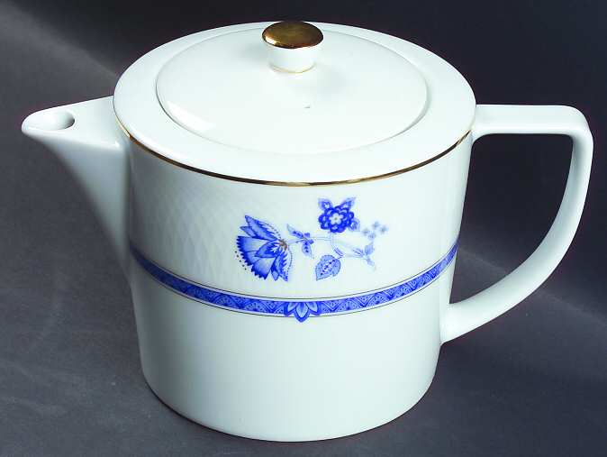 Victoria (Blue) Teapot & Lid