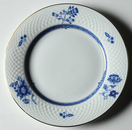 Victoria (Blue) Bread & Butter Plate