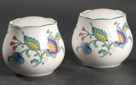 Oriental Garden Salt & Pepper Set