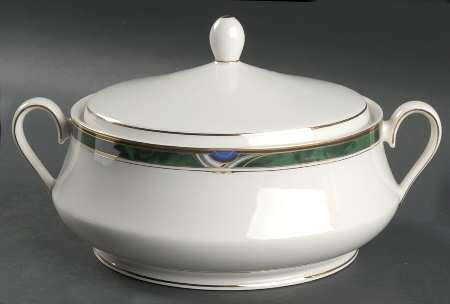 Cypress Round Covered Vegetable