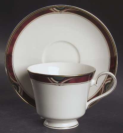Bordeaux Footed Cup & Saucer Set