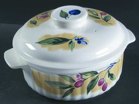 Spring Dance 2.5 Qt Round Covered Casserole