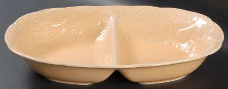 Woodbury Melon 12" Oval Divided Vegetable Bowl