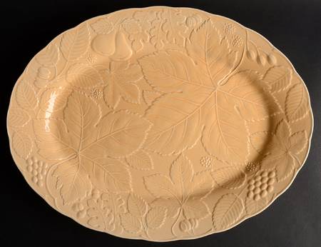 Woodbury Melon 18" Oval Serving Platter