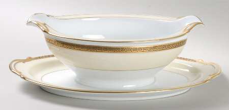 Gracewood Gravy Boat with Attached Underplate