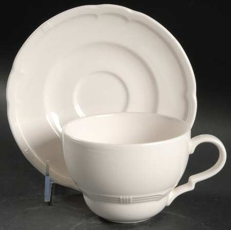 La Creme Flat Cup & Saucer Set