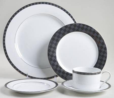 Black Tie 5 Piece Place Setting