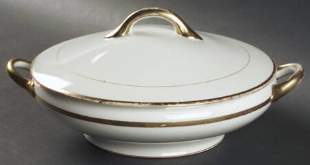 N1213 Round Covered Vegetable