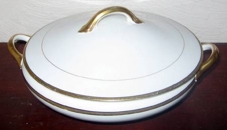 N1224 Round Covered Vegetable