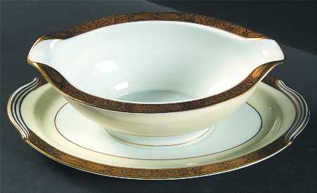 Goldkin (5675) Gravy Boat with Attached Underplate
