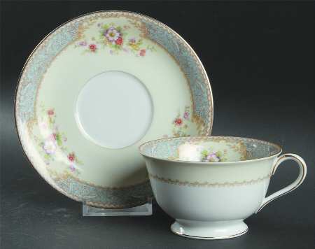 Bluedawn (4715) Footed Cup & Saucer Set
