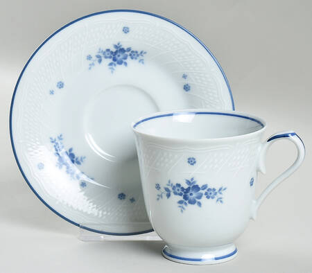 1379 Footed Cup & Saucer Set