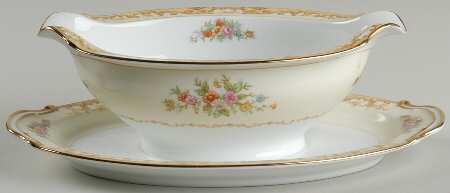 N1238 Gravy Boat with Attached Underplate