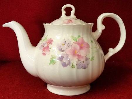 9849 Teapot & Lid