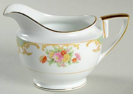 N1073 Creamer