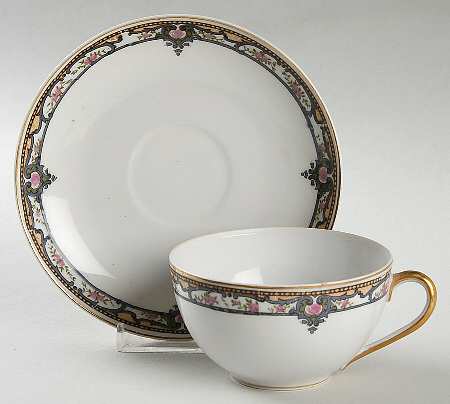 NAG19 Flat Cup & Saucer Set