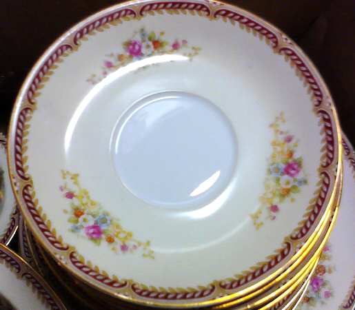 N1284 Saucer