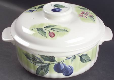 Summer Dance 2.5 Qt Round Covered Casserole
