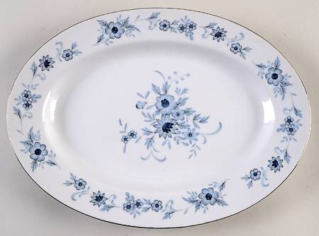 Champlain (Rounded and Pointed Flowers) 12" Oval Serving Platter