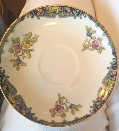 N1320 Saucer