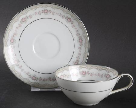 Glenwood (5770M) Flat Cup & Saucer Set