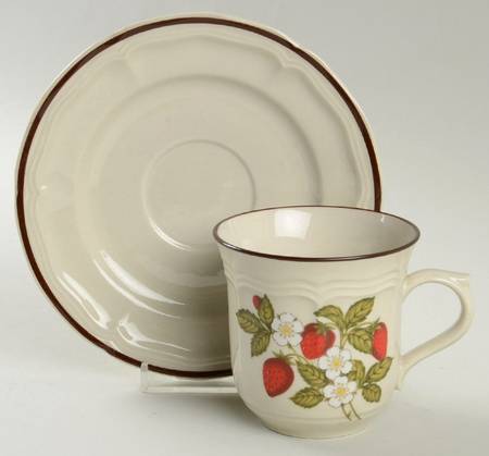 Summertime Flat Cup & Saucer Set