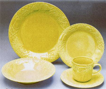 Embossed Fruit Golden Rod by Newcor