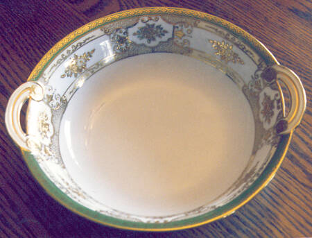 N1330 9" Round Vegetable Bowl