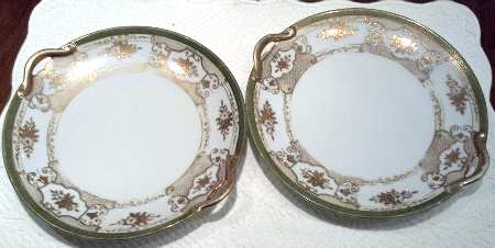 N1330 Handled Cake Plate