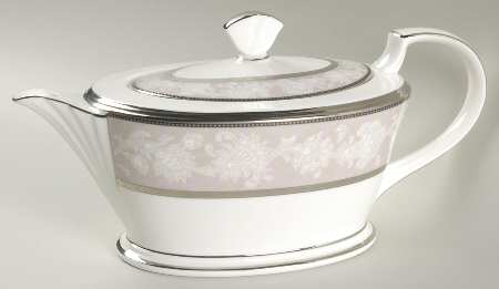 Jefferson Court Teapot & Lid