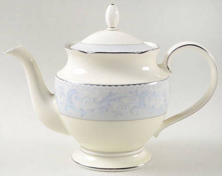 Montebello Teapot & Lid