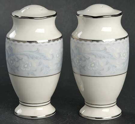 Montebello Salt & Pepper Set