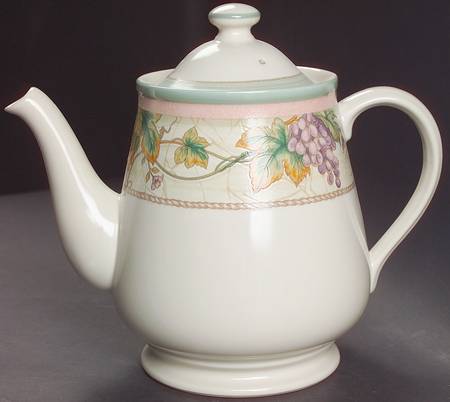 Napa Vines Tea/Coffee Pot & Lid
