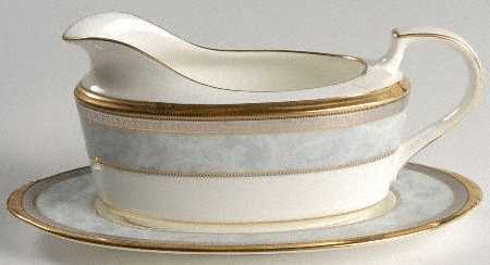 Neptune Gold Gravy Boat & Underplate (Relish/Butter)