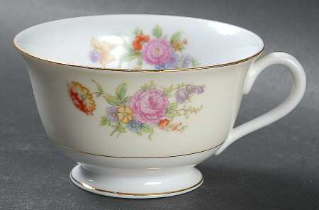 N1356 Footed Cup